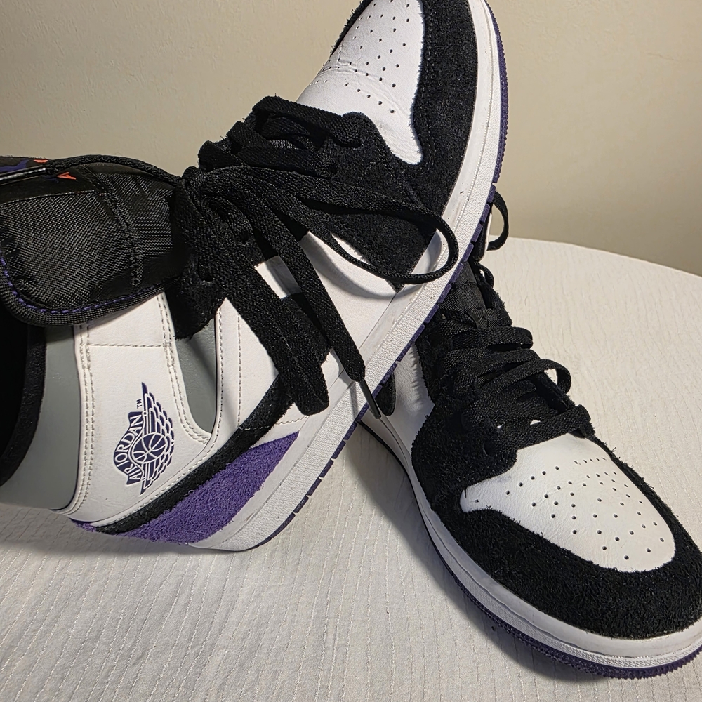 Air Jordan 1 Mid SE Court Purple Black White Youth 7.5Y